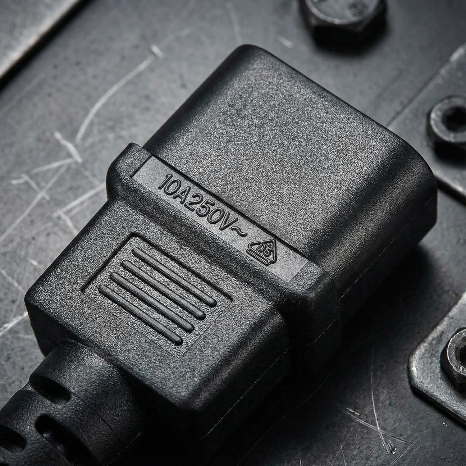 0.6m/1.96ft UK Power Adaptor Cord,IEC320 C14 Male Plug to UK 3Pin Female Socket Power Adapter Cable For PDU UPS (1.96FT) - Image 7